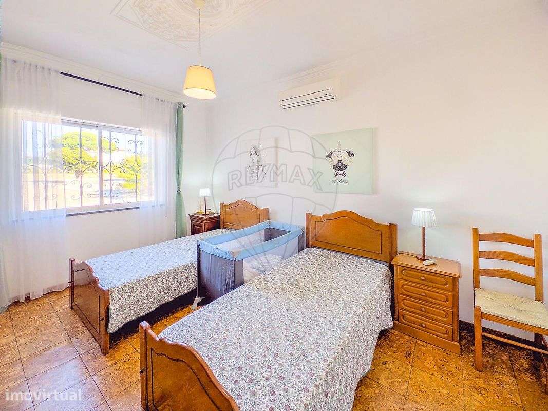 Moradia T5 para venda-16