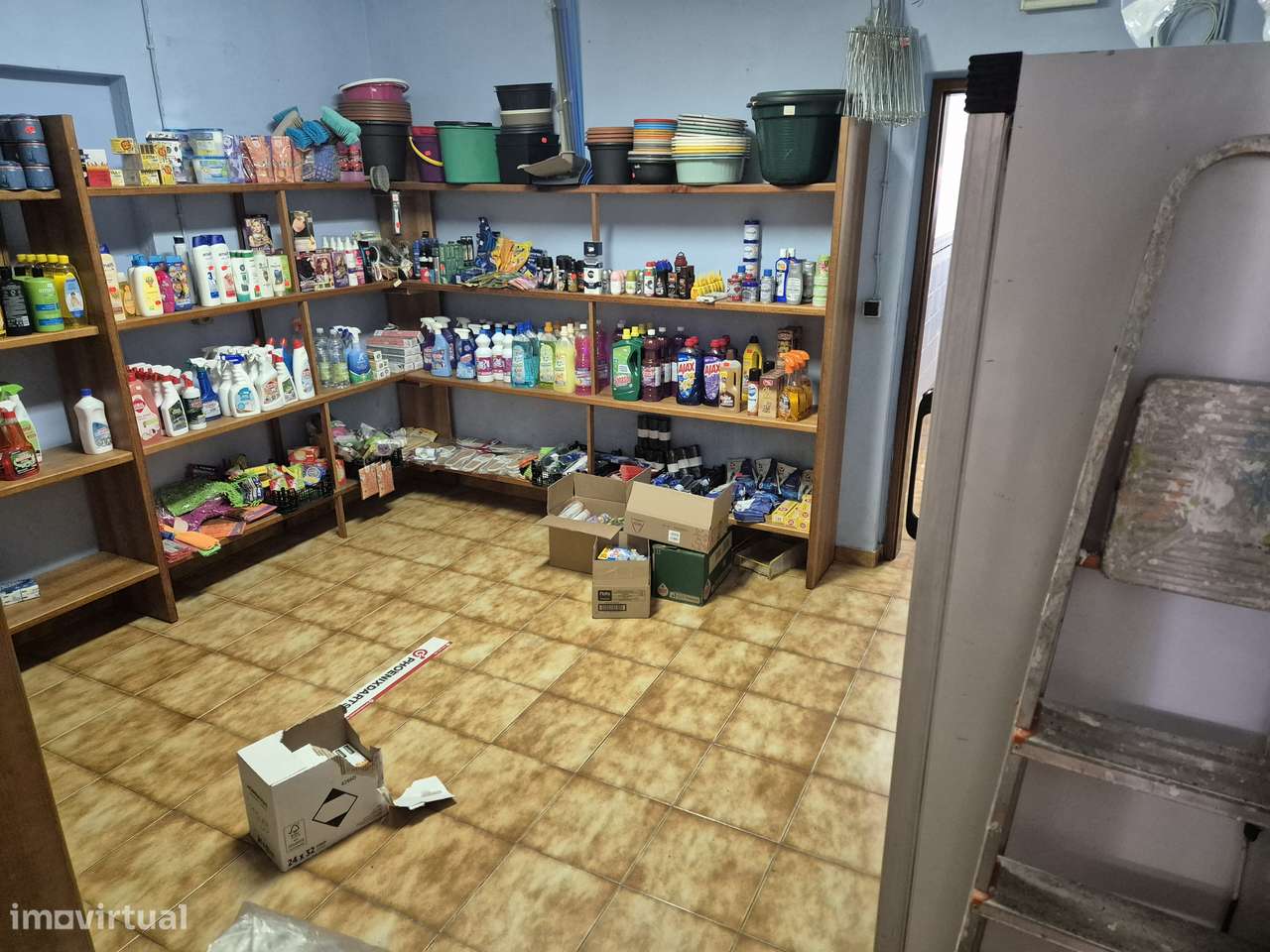 Snack-bar e minimercado em Gomes Aires, concelho de Almodovar-17