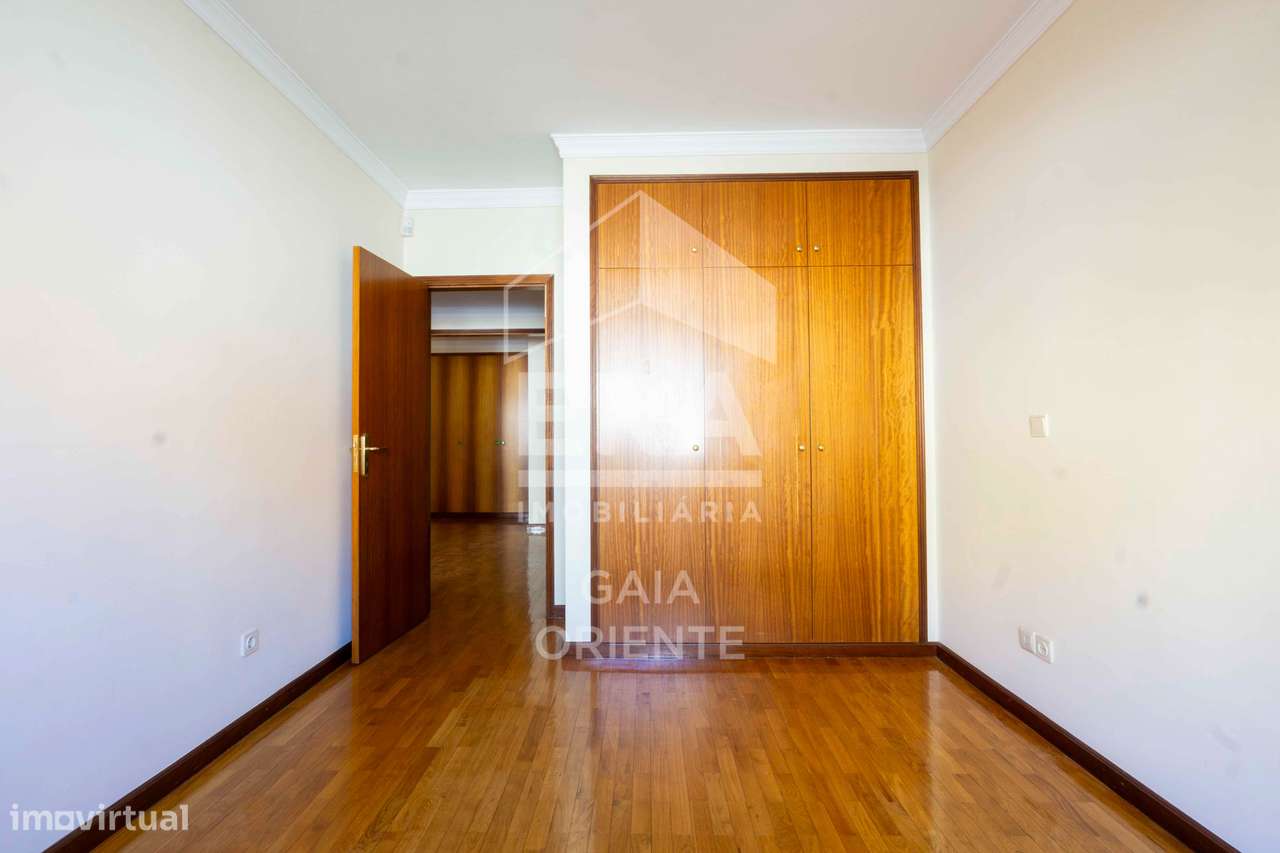 T3 com Garagem junto à Praia de Matosinhos-27