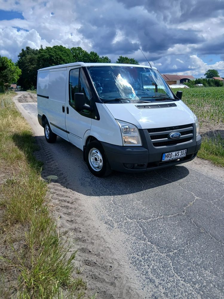 Ford Transit 2010
