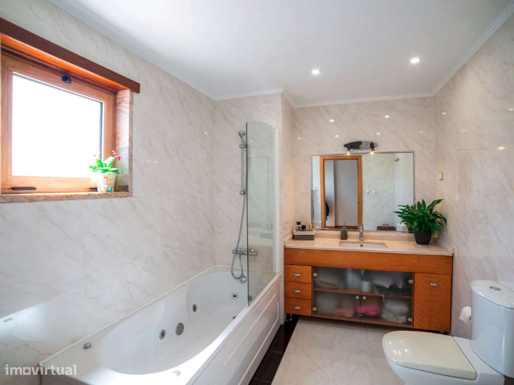 T2+1 Duplex - Urbanização da Atalaia-13