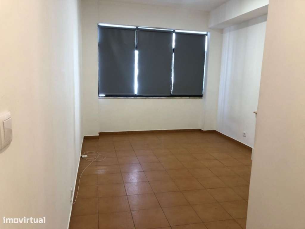 Estudio com Kitchenete e casa de banho no Centro do Barreiro - Grande imagem: 4/9