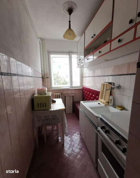 apartament km 4-5, 3 camere, semidecomandat-1