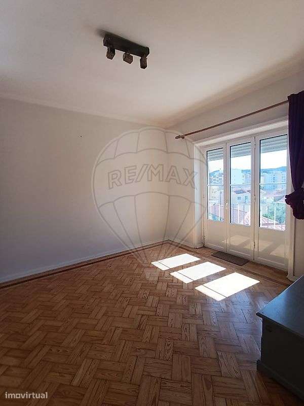 Apartamento T4 para arrendamento - Grande imagem: 3/27