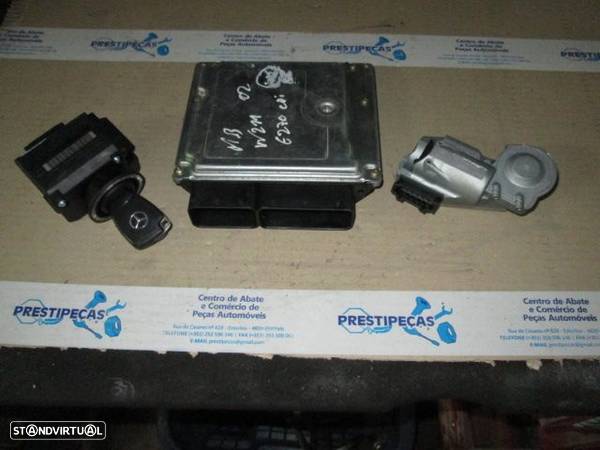 Centralina A6471530379 0281011013 MERCEDES W211 2002 E270 CDI BOSCH - 2