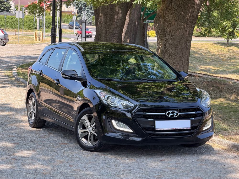 Hyundai i30 II (2012-2017) blue Kombi 1.6 CRDi Style 2016