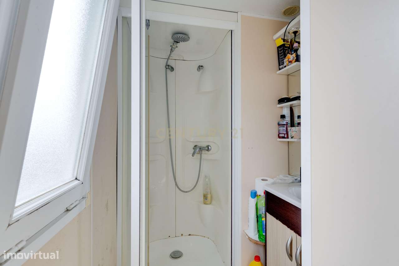 Terreno c/ viabilidade de construção junto á praia - Oportunidade Únic-13