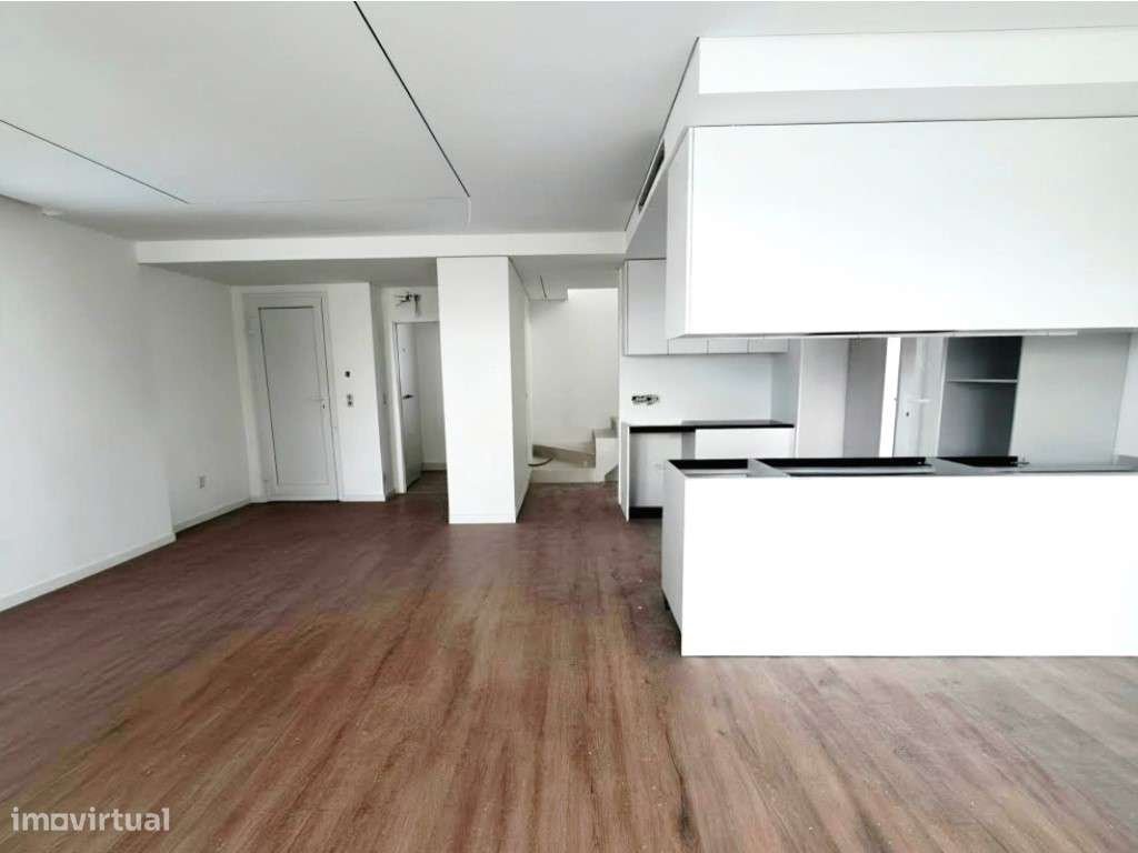 Moradia T2 +1, Contemporânea com Piscina Rua de Conímbriga, Zambuja...-10