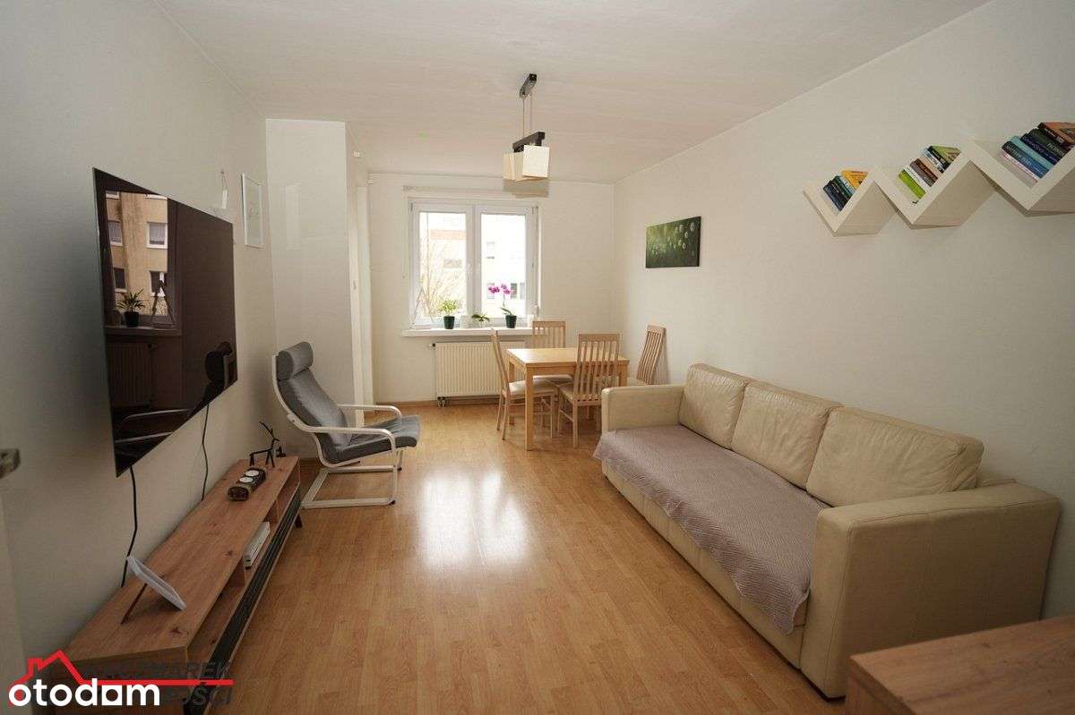 Na sprzedaż 3-pokojowe mieszkanie z dużą loggią --0