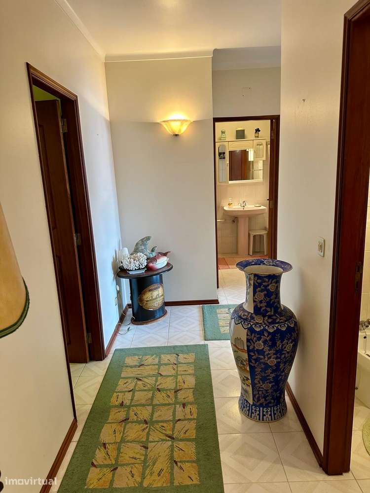 Apartamento T2 + 1-9