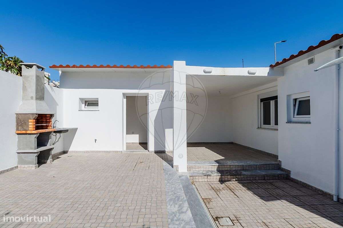 Moradia T2 para venda-35