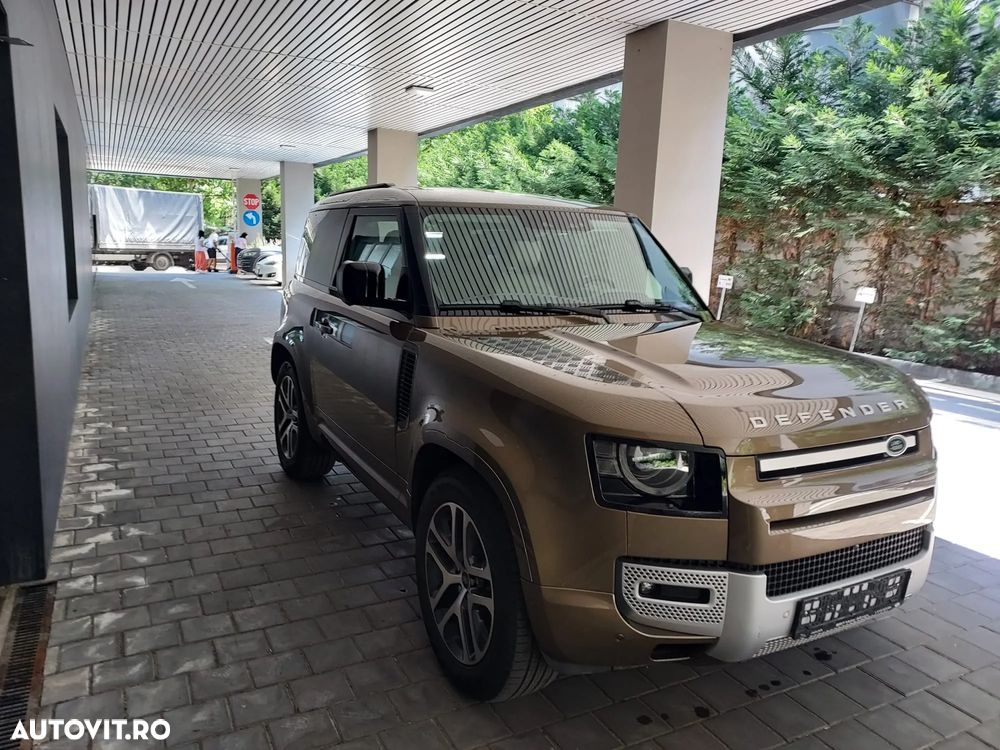 Second hand Land Rover Defender - 61 500 EUR, 29 712 km - Autovit