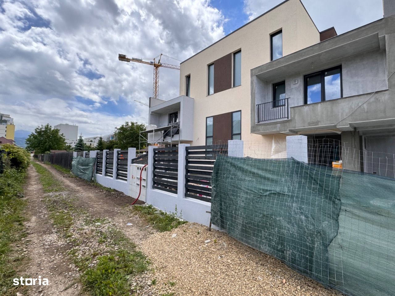 Casa/vila noua de vanzare zona Coresi - cartier Tractorul, Brasov