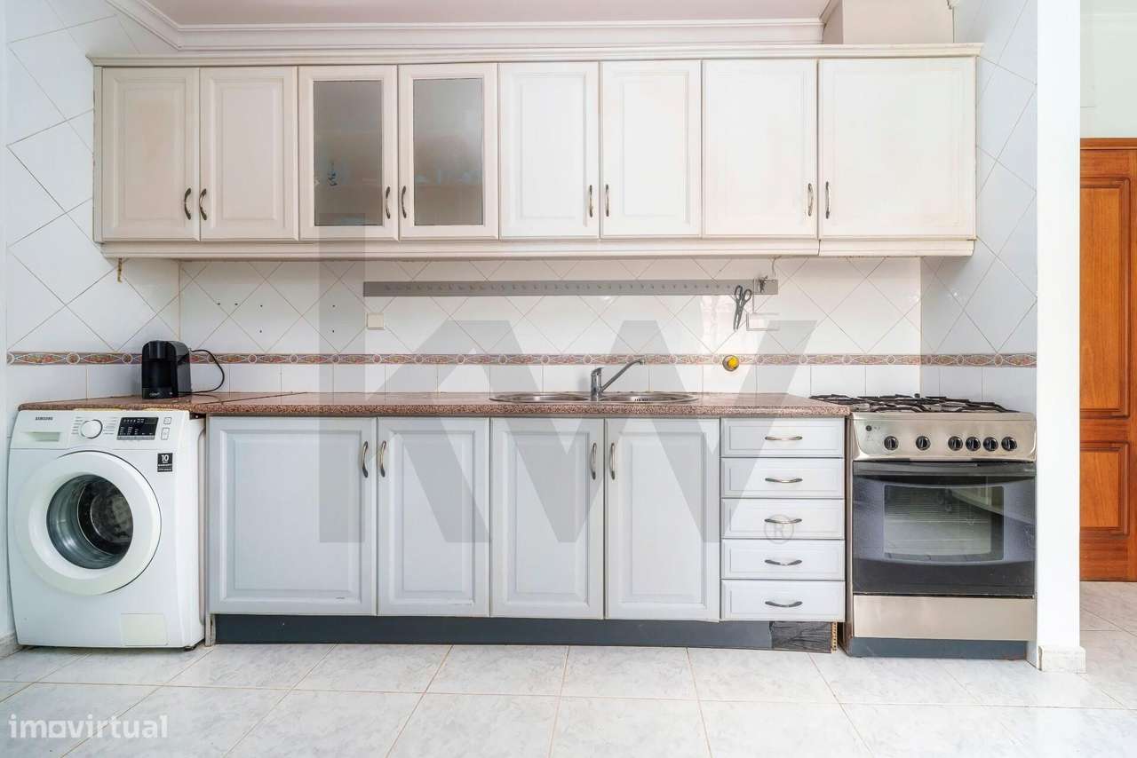 Monte Gordo: Duplex com Terraço Espetacular – Ideal para Férias ou Ren-6