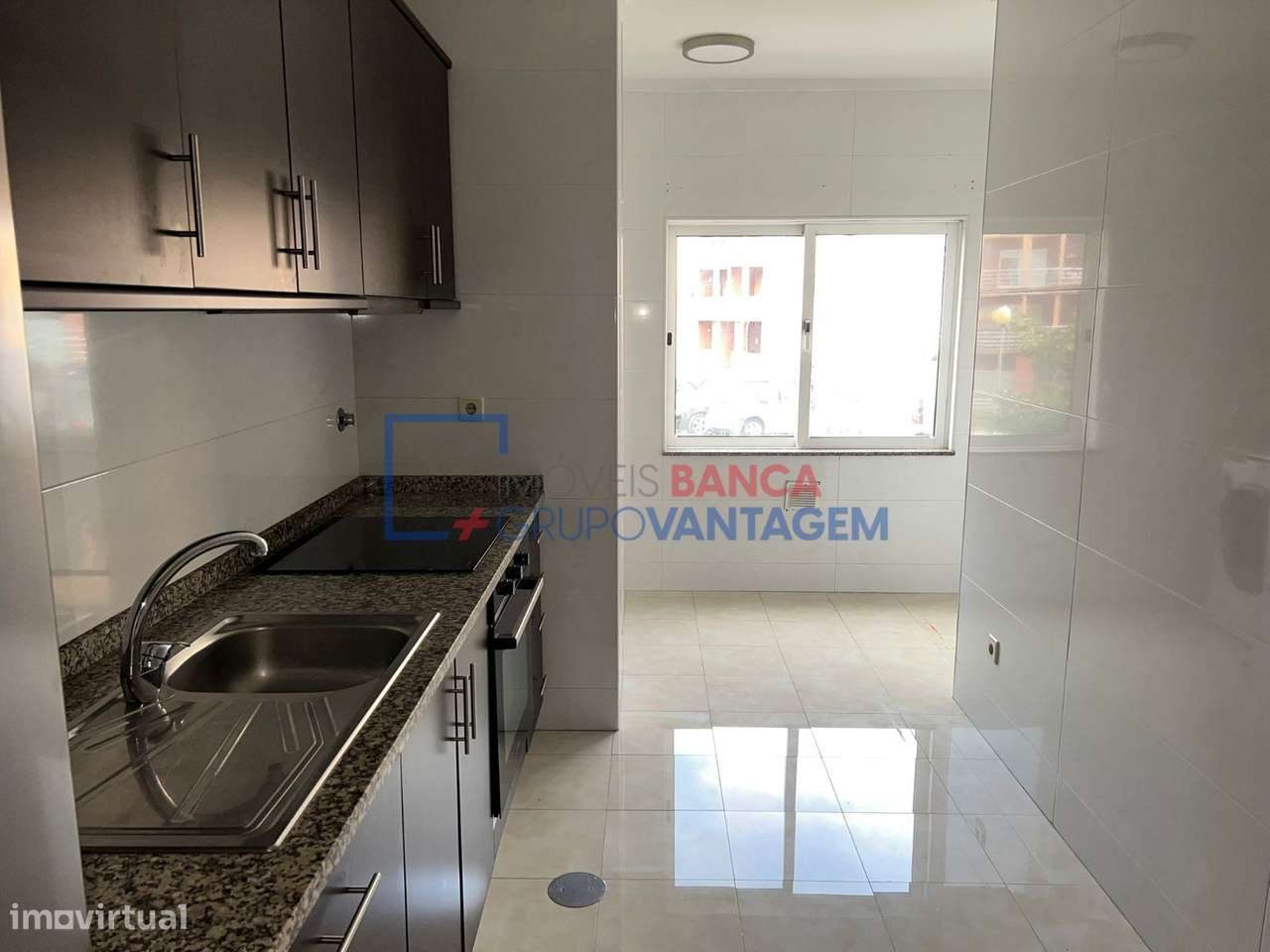 Apartamento T2 com 2 wc's em Canelas - Grande imagem: 2/12