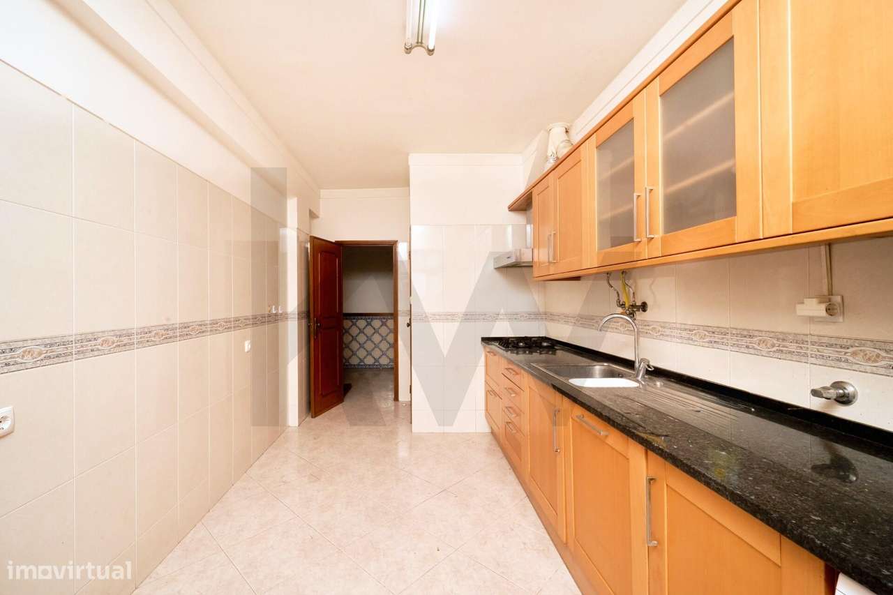 Penthouse Duplex T5 com Vista Desafogada e Excelente Potencial na Quin-25