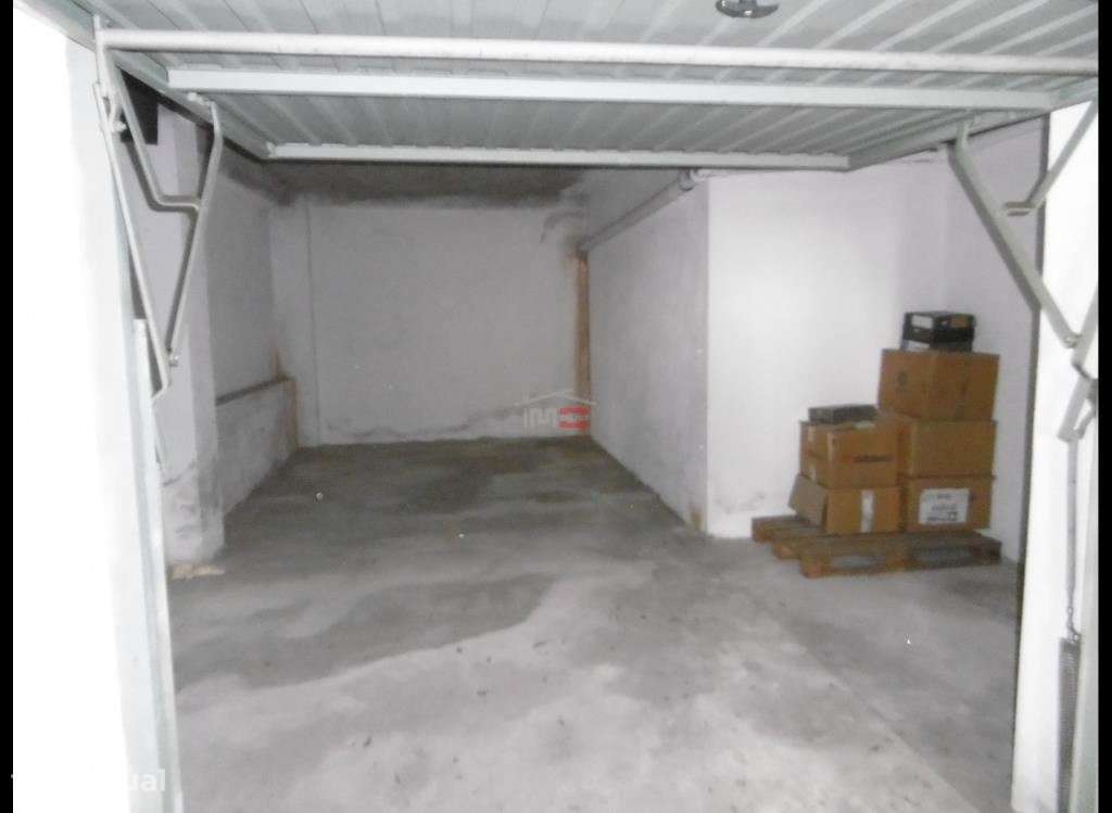 Garagem - Grande imagem: 3/5