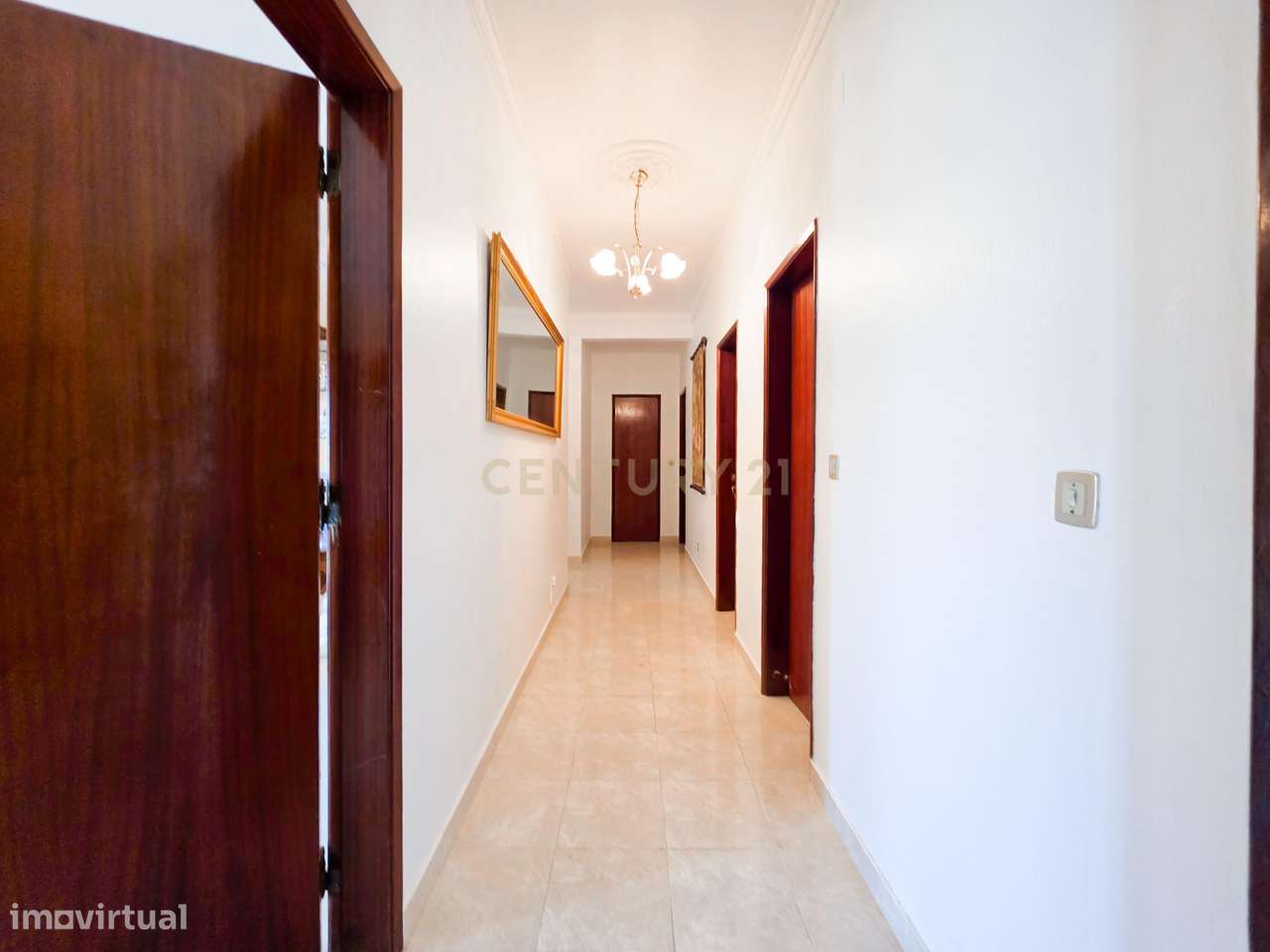 Moradia isolada + duas lojas comerciais na Quinta do Conde, Sesimbra-6