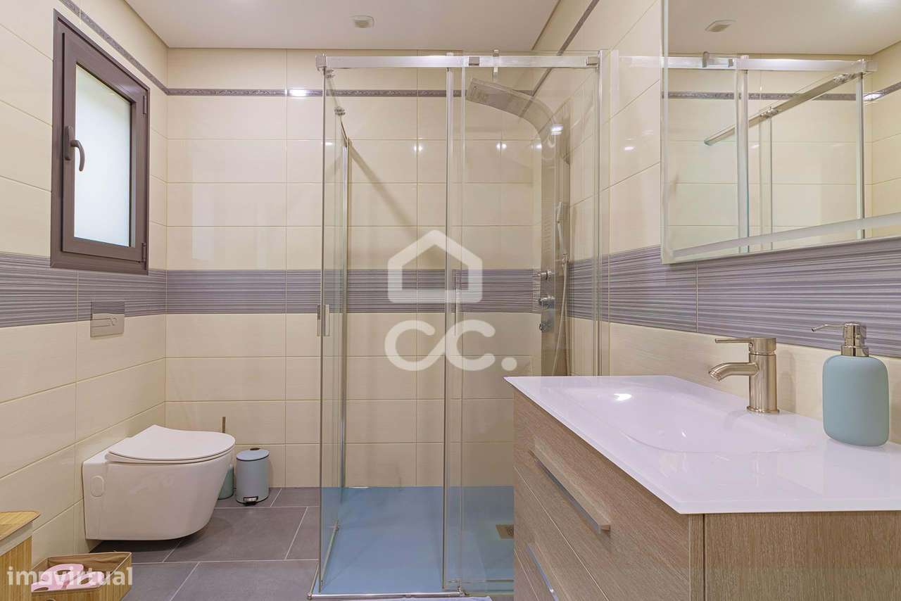 Moradia Térrea de Luxo com Cave | Conforto, Eficiência e Espaço Exteri-21