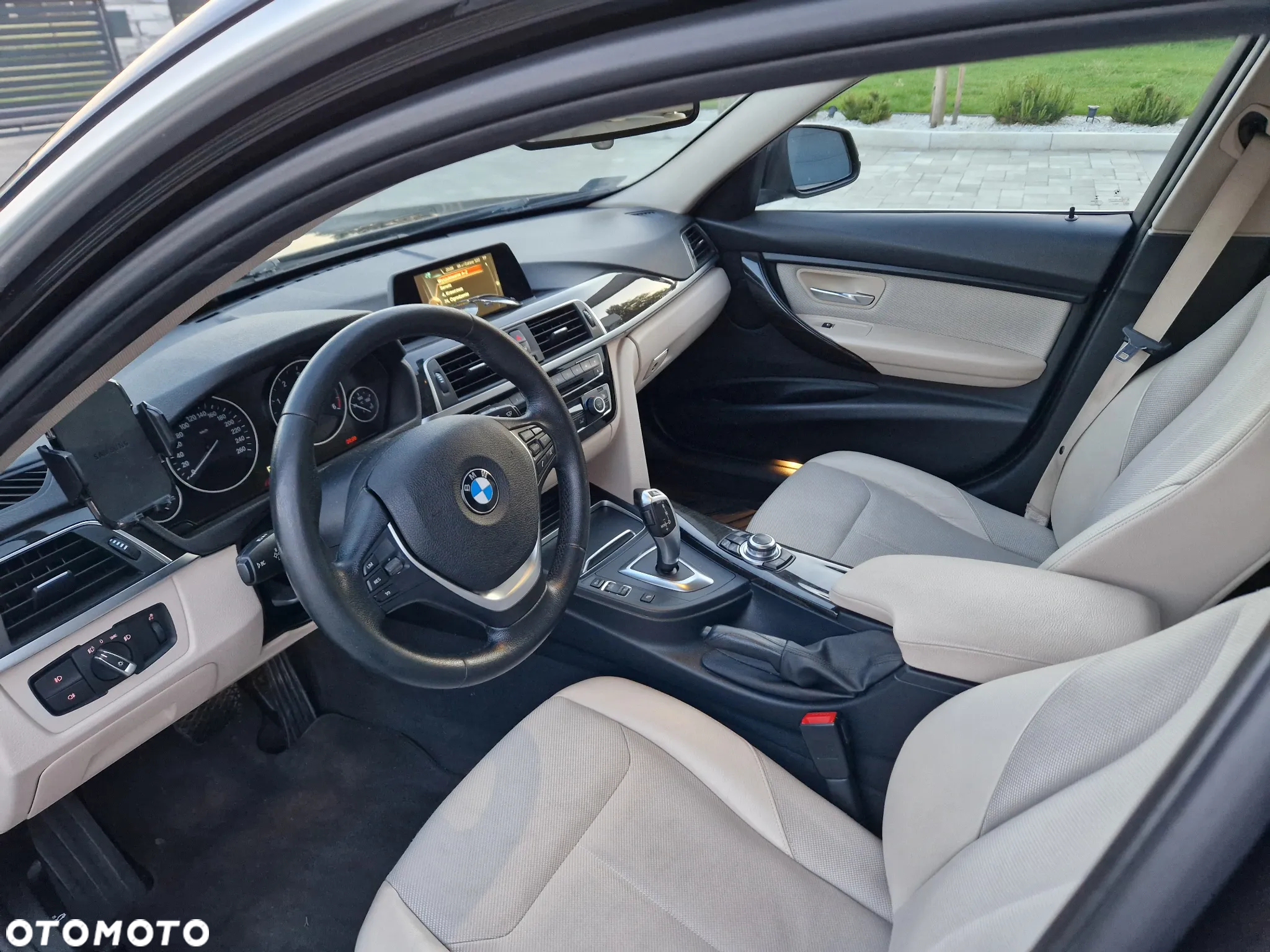 BMW Seria 3 320d xDrive Luxury Line - 6