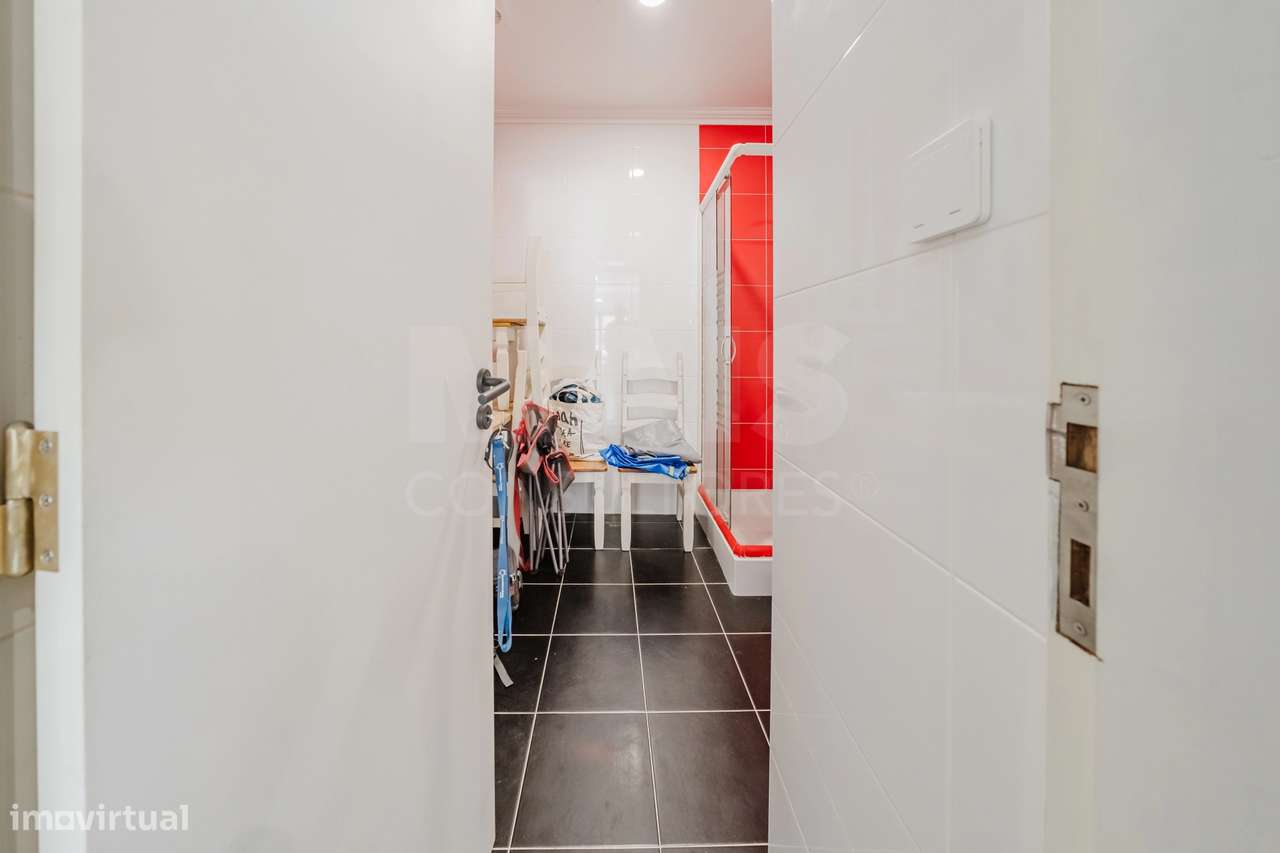 Prédio no Centro de Peniche - Grande imagem: 5/40