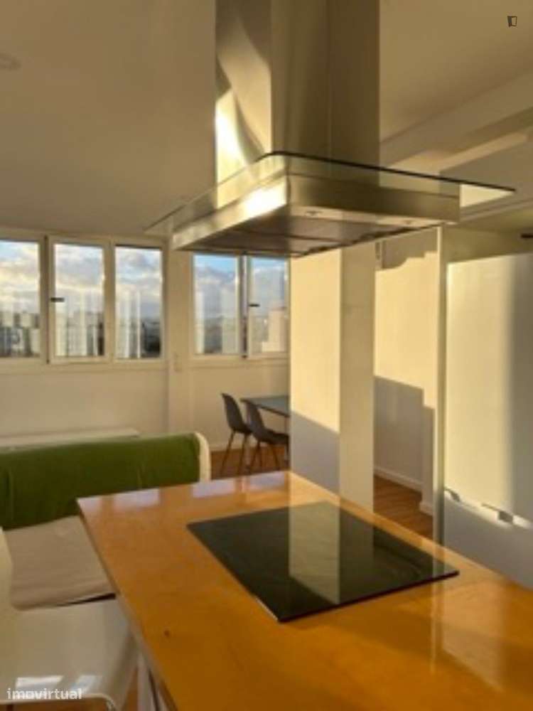 Quarto - localizado em Benfica Lisbon - Grande imagem: 3/8