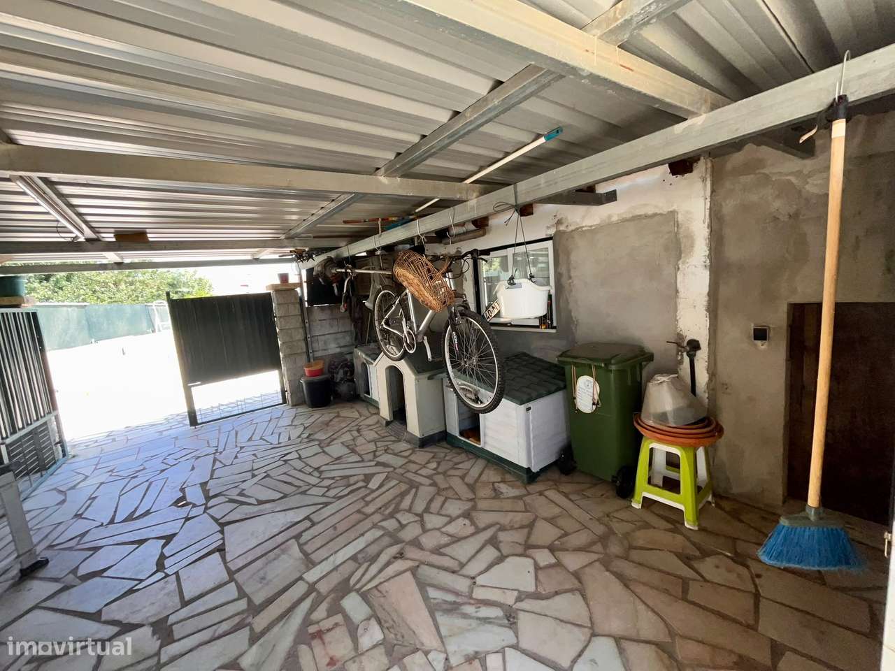 Moradia T2+1 com piscina em Salvaterra De Magos.-32