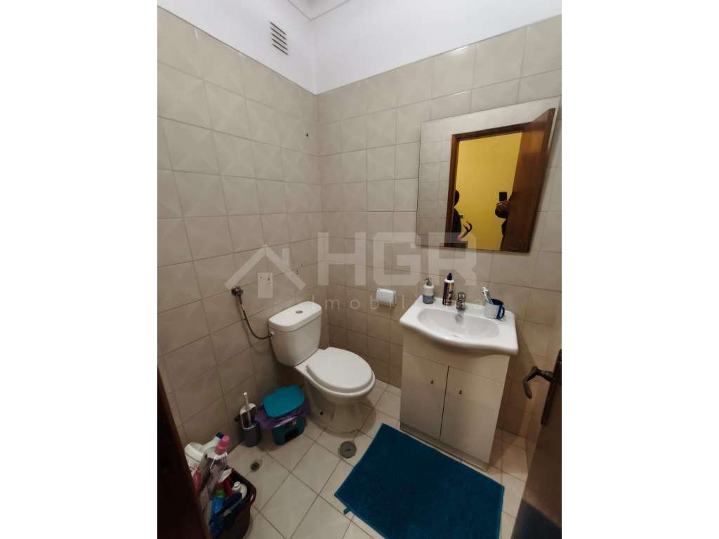 T3 | BOAS ÁREAS | 2 CASAS DE BANHO | ARRECADAÇÃO-15