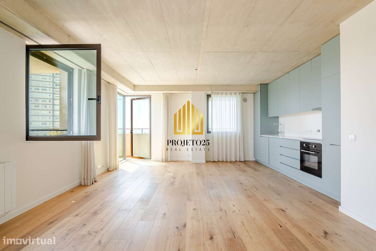 Apartamento T2, 3 Varandas Sul e Poente 13º Piso Vistas Deslumbrantes!-10