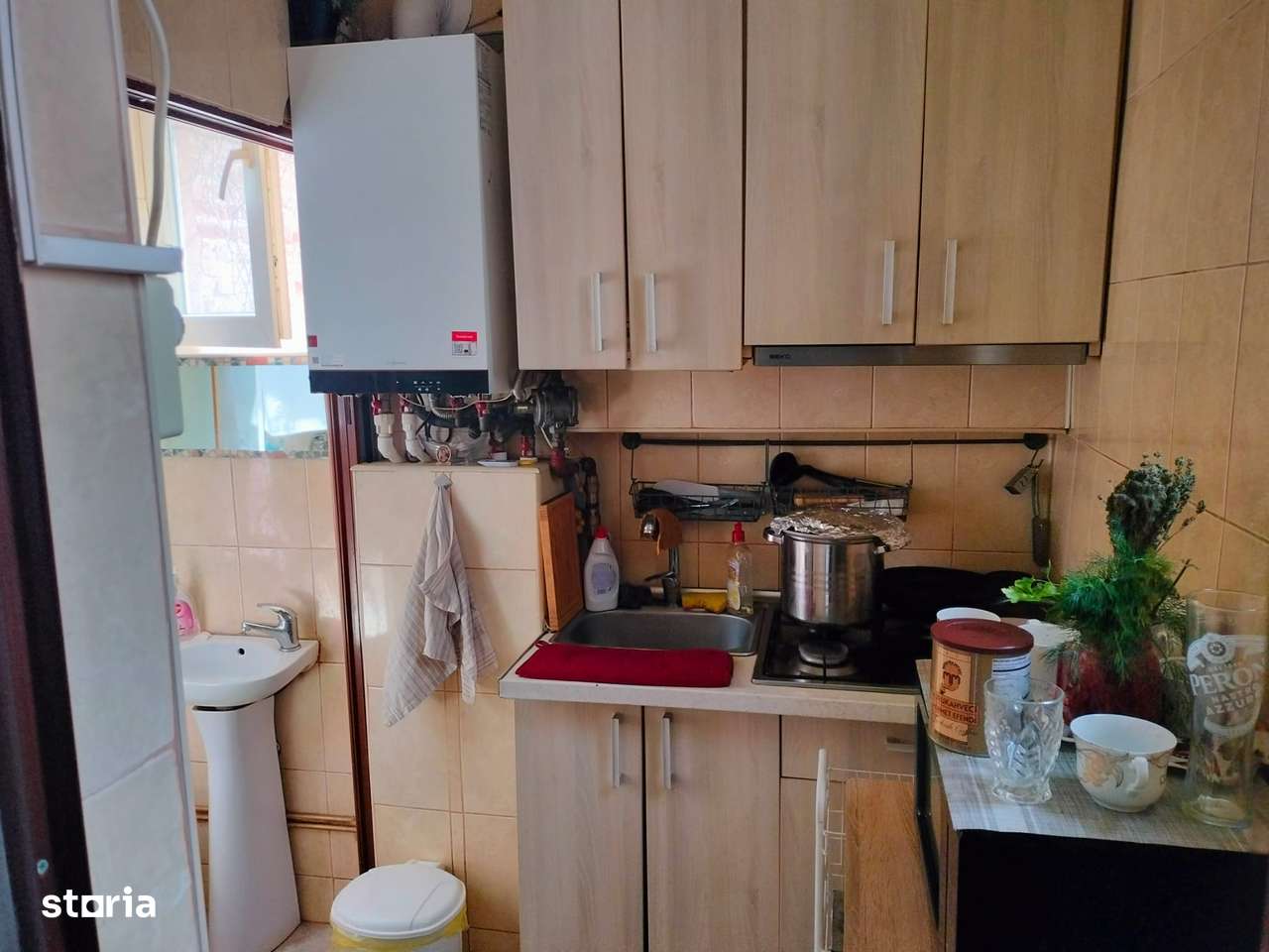 Vand casa, zona  Piata Victoriei-Buzesti-5