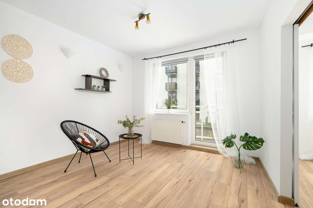 świeżo malowane z balkonem i windą