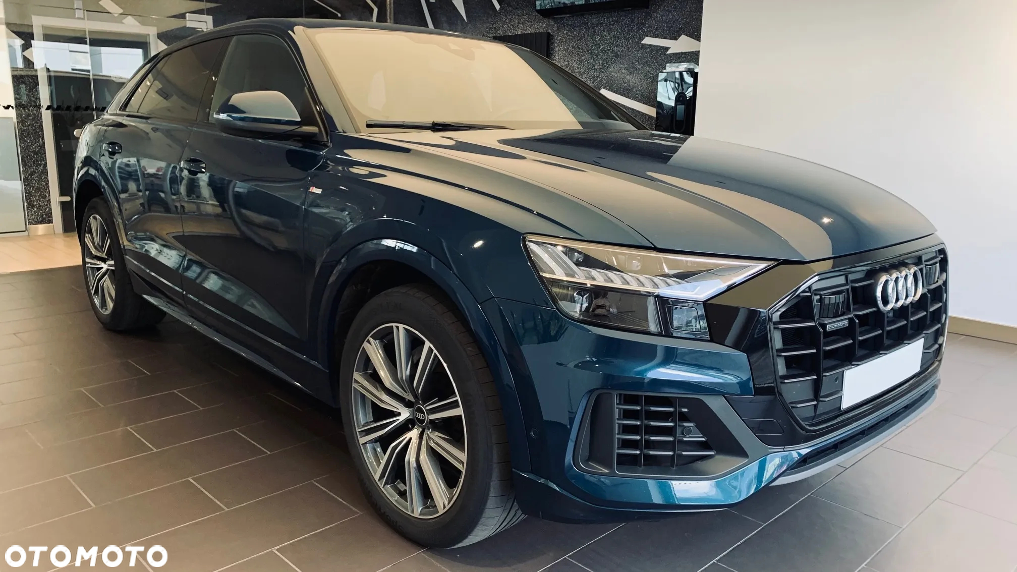 Audi Q8 55 TFSI mHEV Quattro Tiptronic - 4