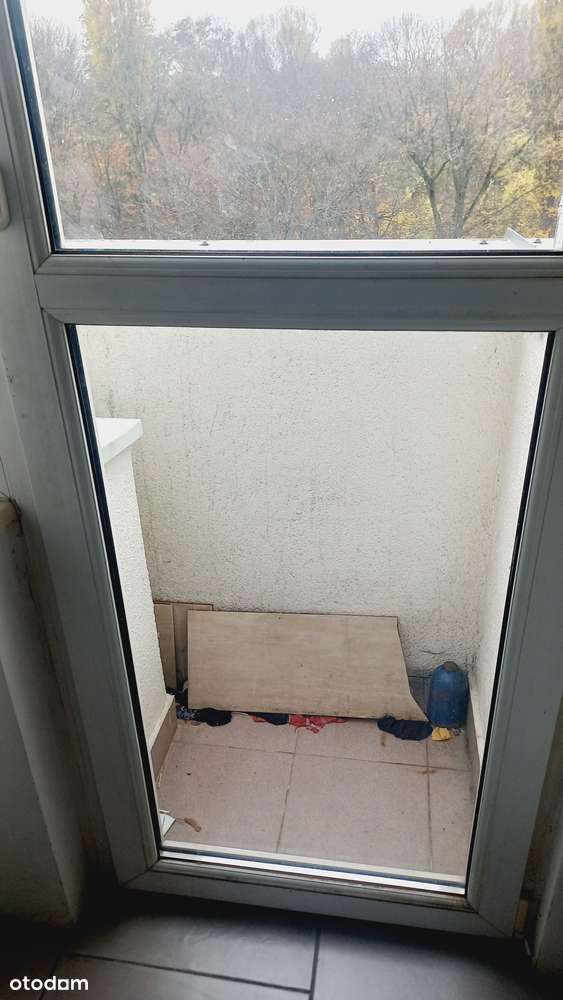 2-pok., do remontu przy pl. Hallera-7