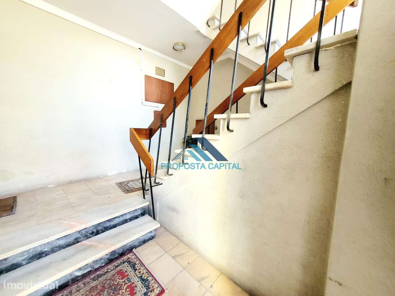 Apartamento T2 Totalmente Remodelado | Centro Sesimbra 200m da Praia-31