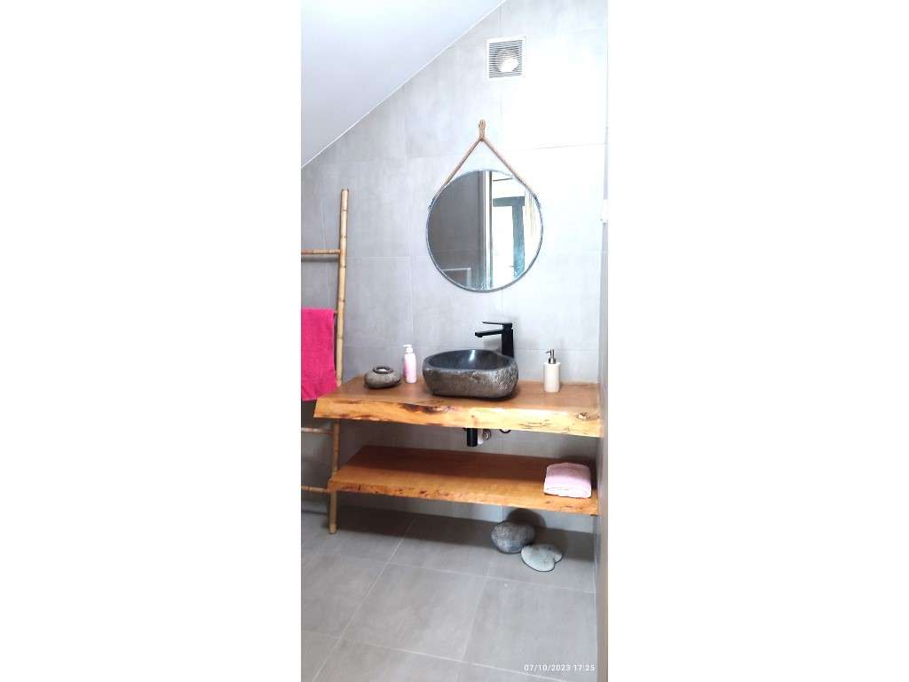 Quinta com duas moradias, anexos, diversas arvores de fruto, vinha ...-28