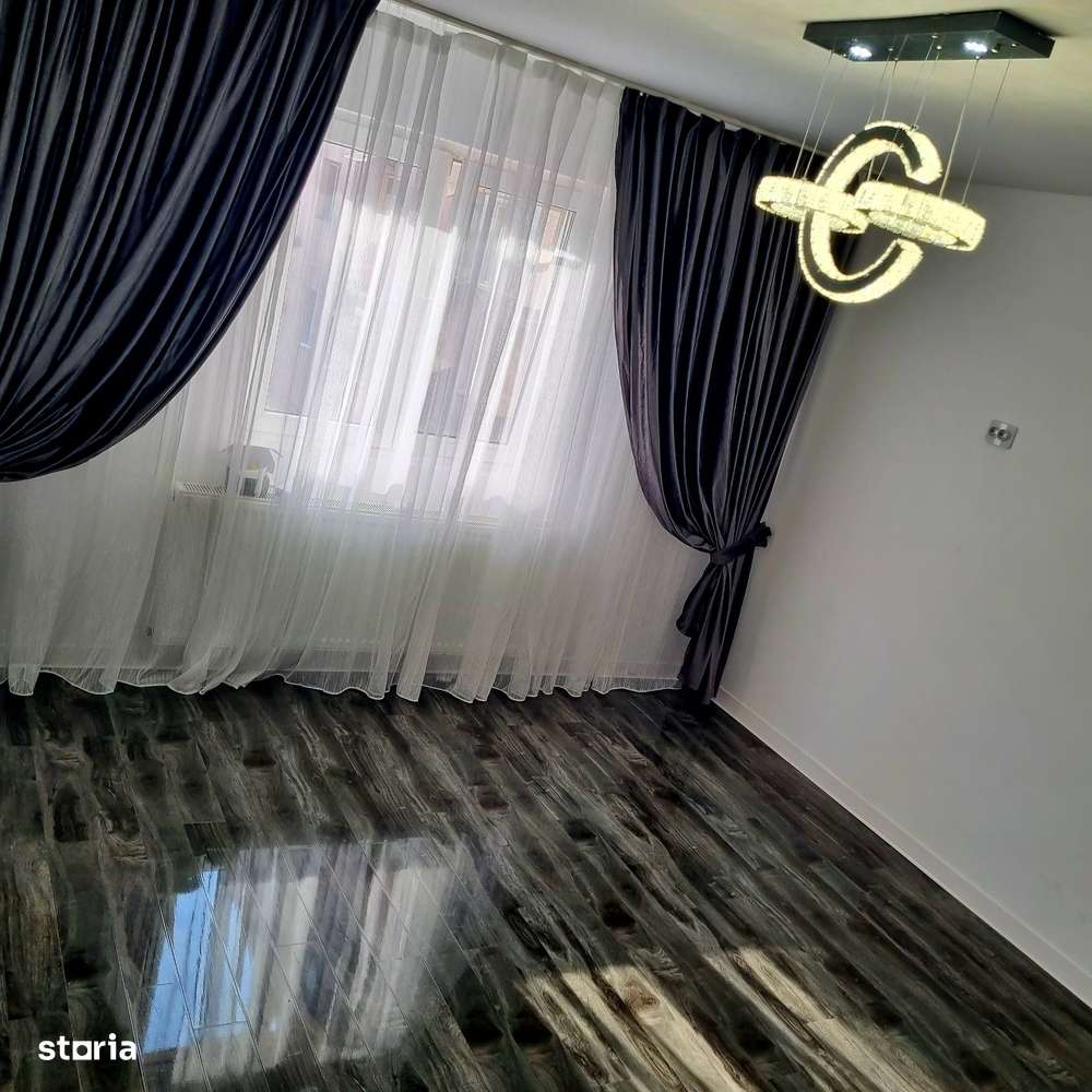 Ap.2 camere piata Resita