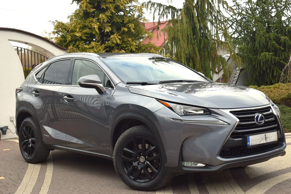 Lexus NX I 300h Prestige AWD 2017