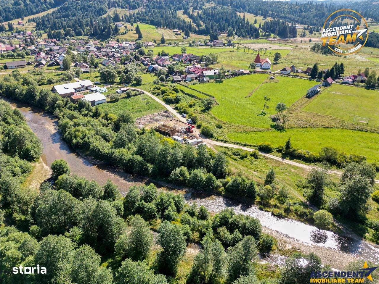 FILM! Context favorabil:Teren intravilan, 5.500mp, zona pitoreasca Com - Imagine principală: 5/6