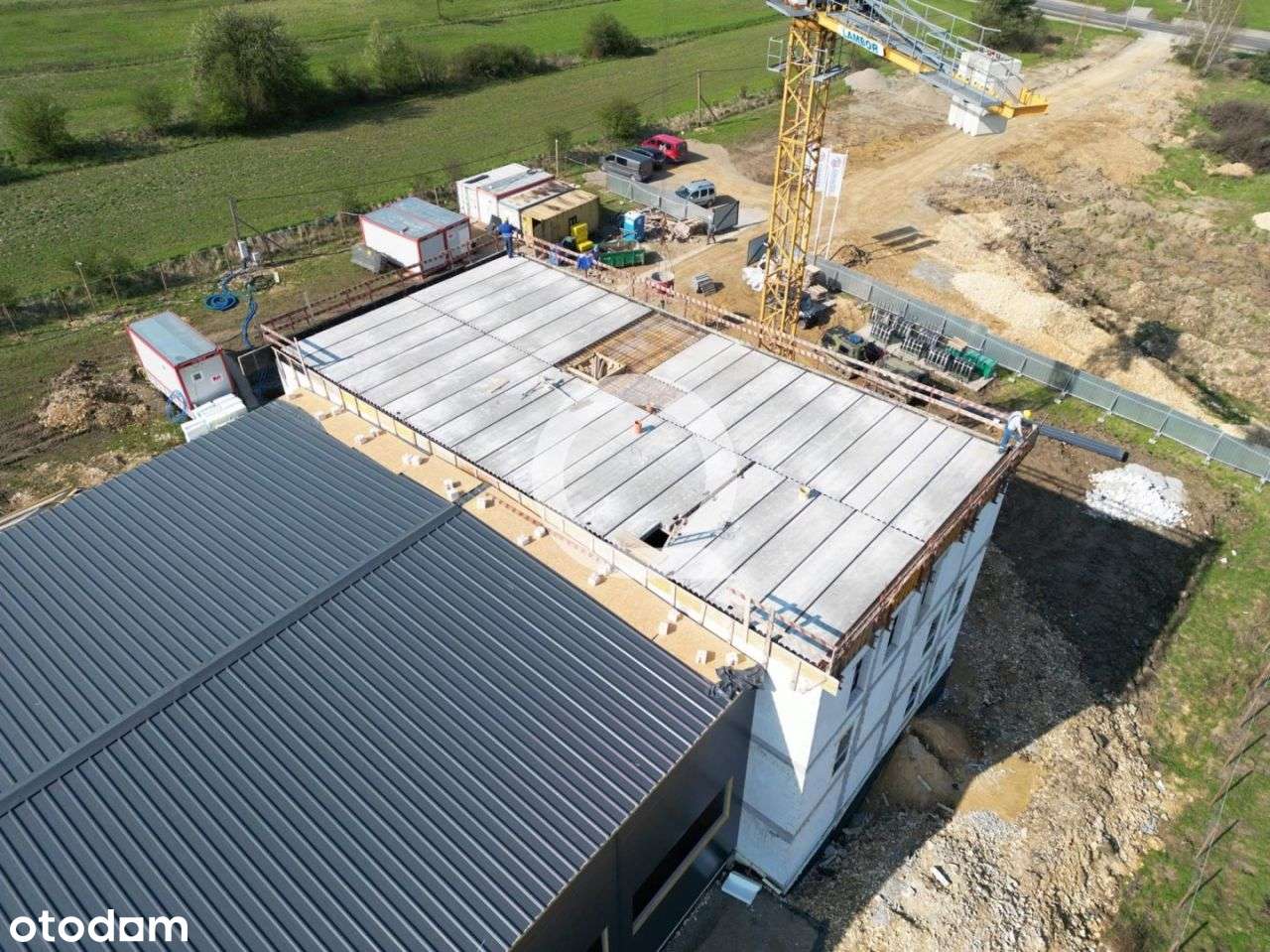 Obiekt magazynowo - biurowy z dużą działką-Rudno - Pełny obrazek: 4/7