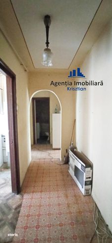 Apartament cu 2 camere de vanzare-2