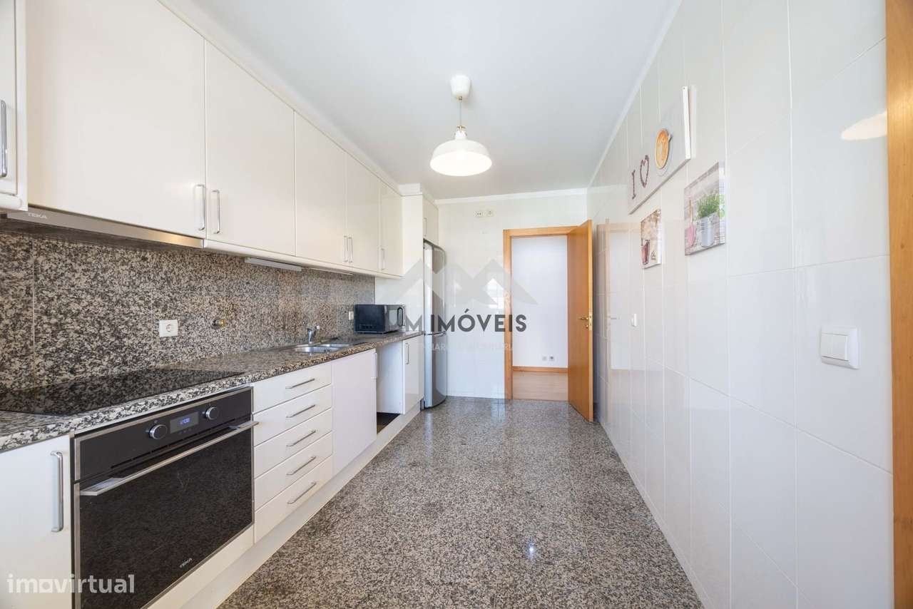 Apartamento T2 | Senhora da Hora | METRO | Garagem | Arrumo-34