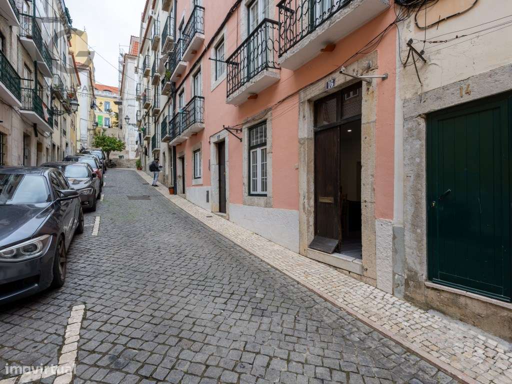 T1 Renovado junto ao Miradouro do Adamastor - Lisboa-8