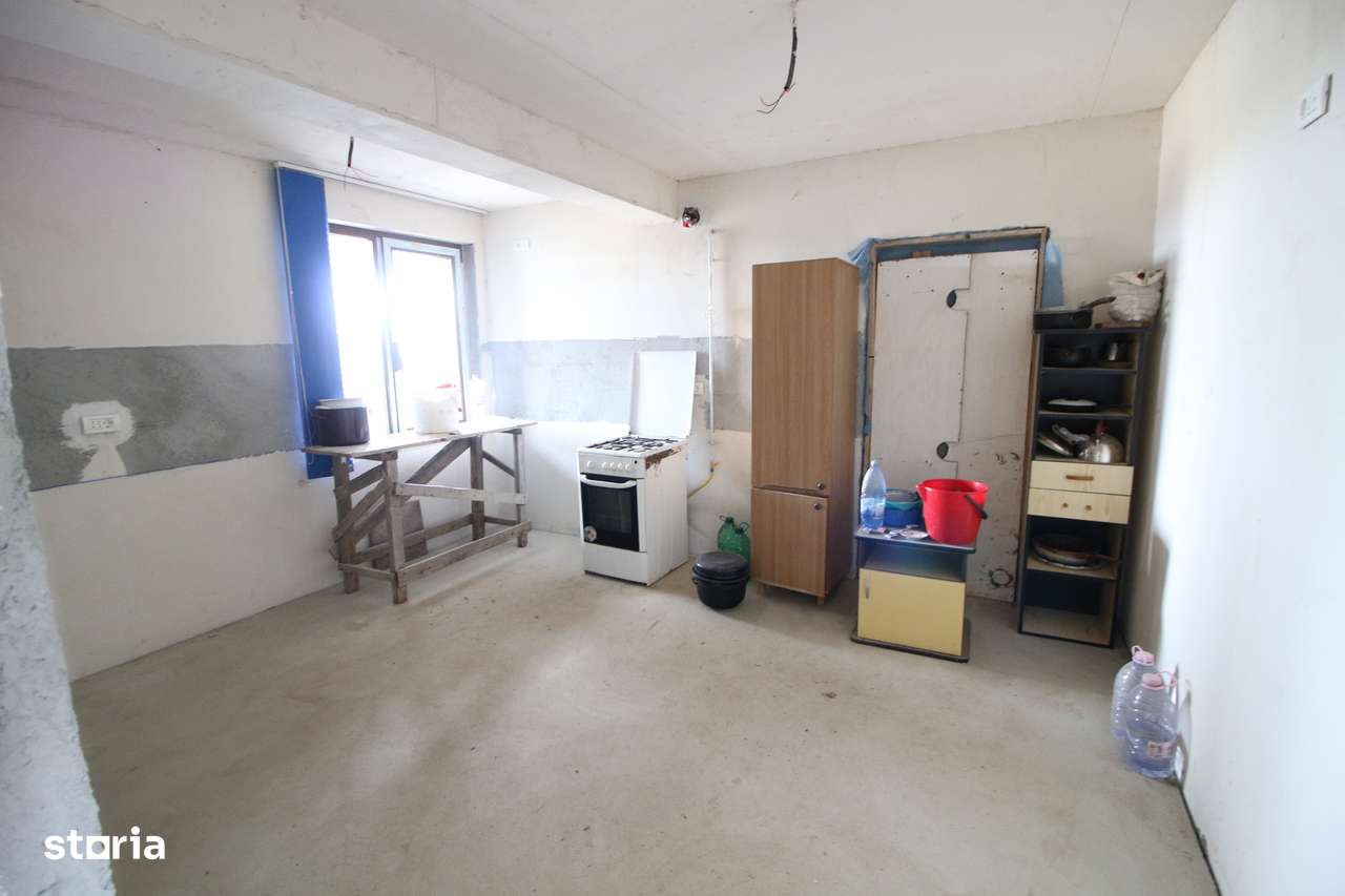 Vila D+P+M Sat Costi ( Floricultura) cu bransamente la utilitati - Imagine principală: 5/18