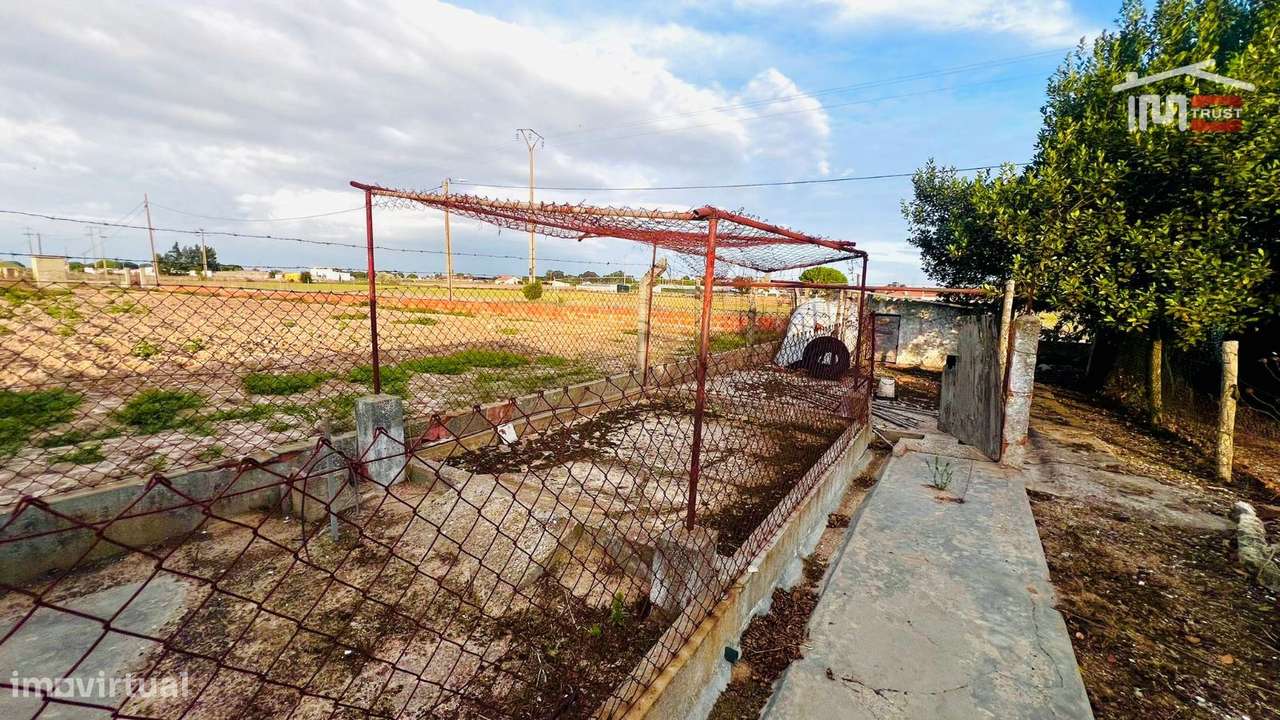 Fantástica Quinta Rústica no Poceirão: Charme, Espaço e Natureza em... - Grande imagem: 5/40
