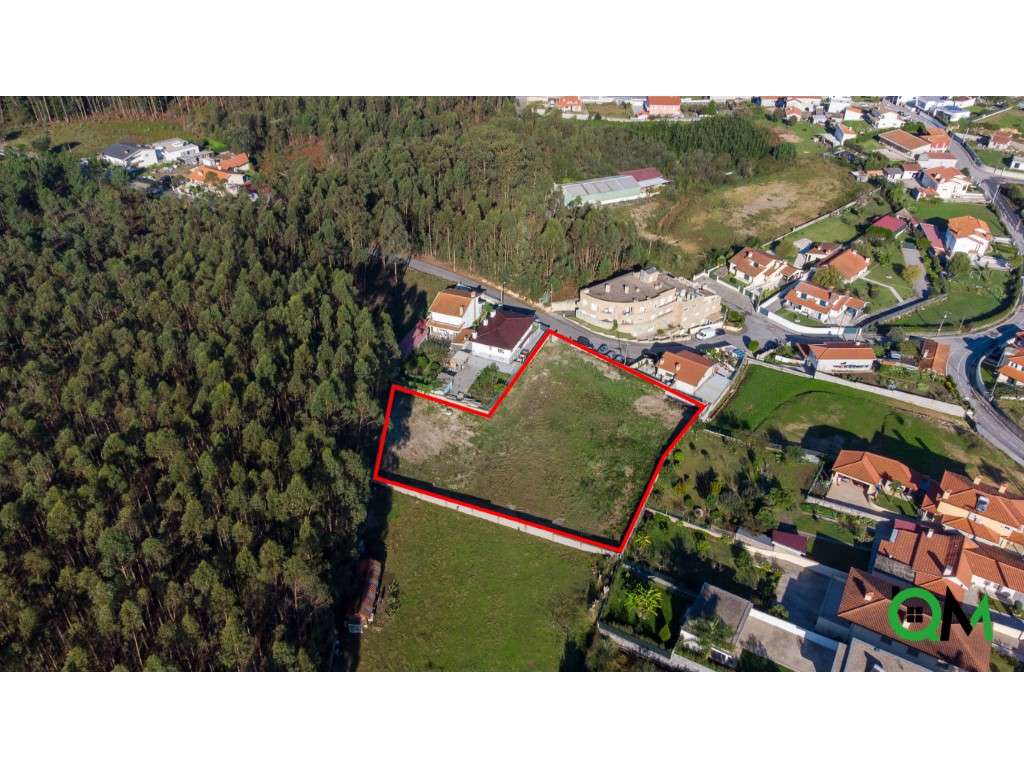 Terreno de 3200m² com projeto aprovado para moradia e anexos em São...-38
