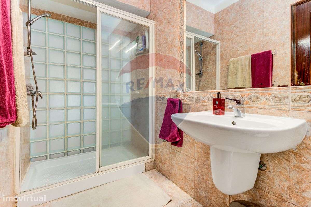 Moradia T4 para venda-22