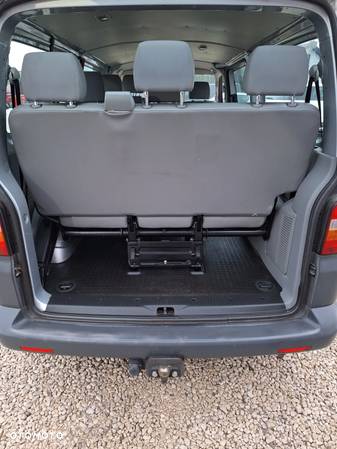 Volkswagen Transporter - 4