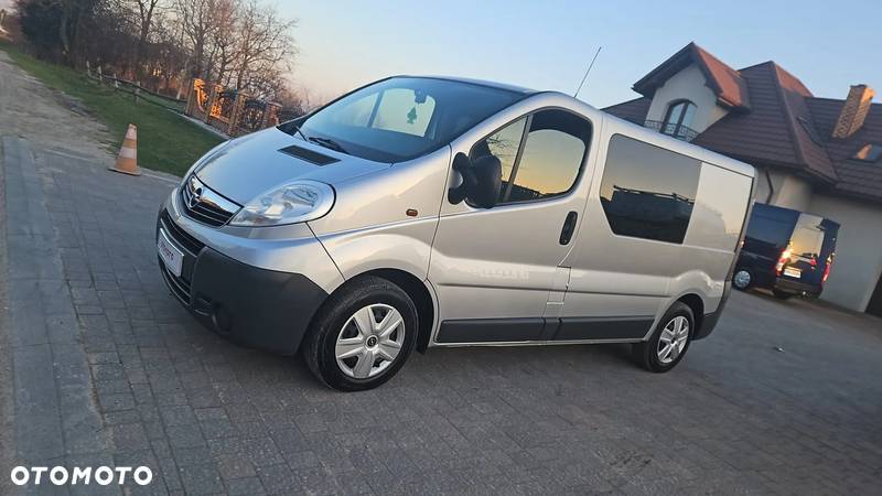 Opel Vivaro - 11