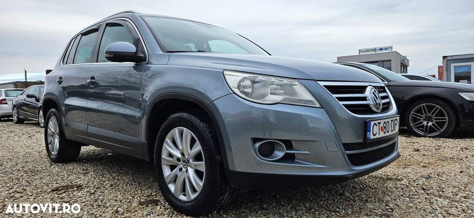 Volkswagen Tiguan 2.0 TDI DPF 4Motion BlueMotion Technology DSG Track & Style - 29