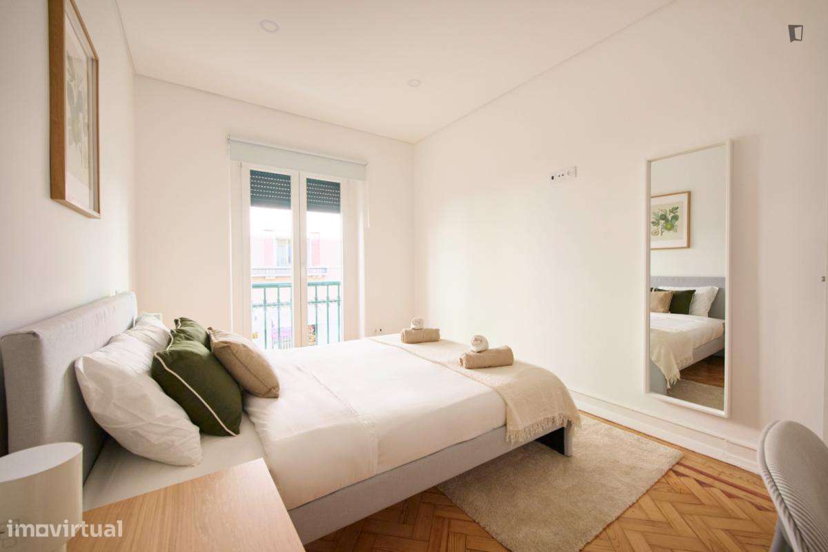 Quarto - localizado em Anjos Lisbon - Grande imagem: 5/60